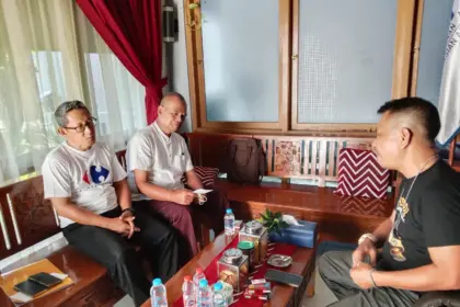 Dua korban baru yang datang meminta pendampingan hukum di Klinik Hukum Peradi SAI Purwokerto, Minggu (31/05/2026).(Foto: Wahyu Sumantri)